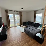 Wohnung Naehe Flughafen Und Messe